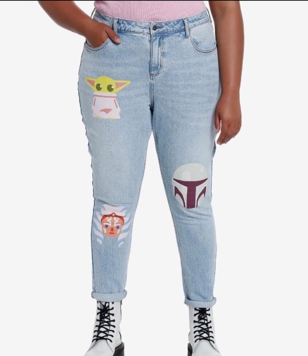 NWOT Disney Her Universe Star Wars: The Mandalorian Faces Frayed Mom Jeans Sz 15